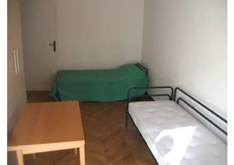 Mieszkanie do wynajęcia - Via delle Rosine Turin, Włochy, 70 m², 658 USD (2574 PLN), NET-100704352