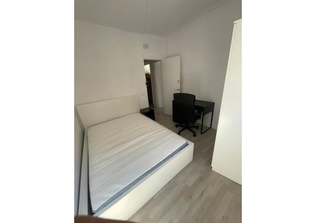 Mieszkanie do wynajęcia - Carrer de la Creu dels Molers Barcelona, Hiszpania, 90 m², 607 USD (2331 PLN), NET-100704981