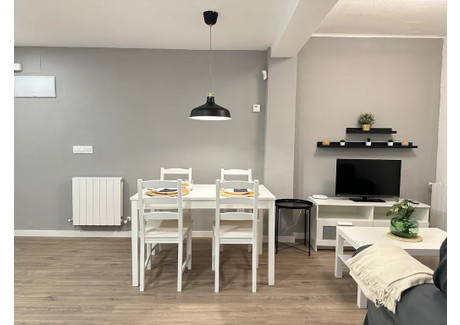 Mieszkanie do wynajęcia - Calle Escalona Madrid, Hiszpania, 84 m², 1691 USD (7019 PLN), NET-100890850