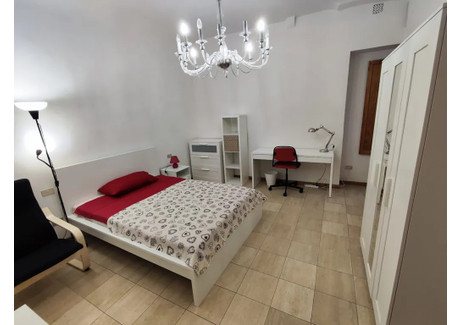 Mieszkanie do wynajęcia - Via della Colonna Florence, Włochy, 100 m², 791 USD (3036 PLN), NET-100804127