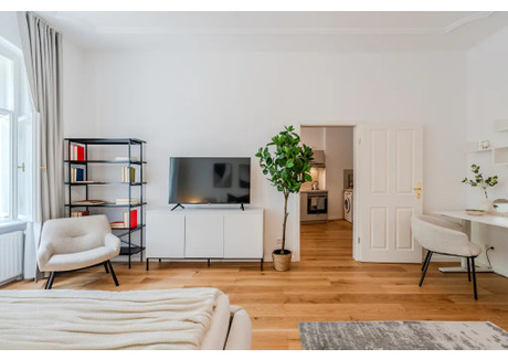 Mieszkanie do wynajęcia - Triftstraße Berlin, Niemcy, 50 m², 2052 USD (8148 PLN), NET-100950473