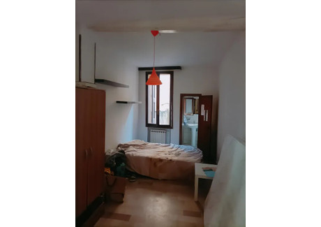 Mieszkanie do wynajęcia - Via delle Belle Arti Bologna, Włochy, 110 m², 876 USD (3634 PLN), NET-101087291