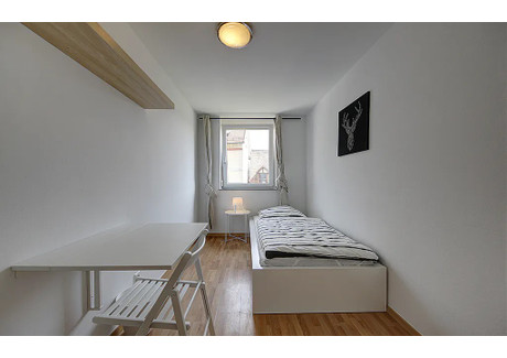 Mieszkanie do wynajęcia - Aachener Straße Stuttgart, Niemcy, 58 m², 642 USD (2467 PLN), NET-101088622