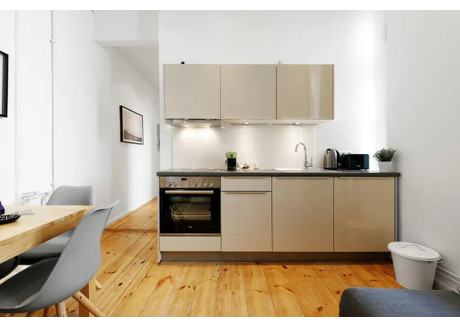 Mieszkanie do wynajęcia - Rue des Sables Brussels, Belgia, 56 m², 766 USD (2995 PLN), NET-101158820