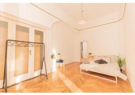 Mieszkanie do wynajęcia - Gutenberg tér Budapest, Węgry, 86 m², 362 USD (1504 PLN), NET-101238299