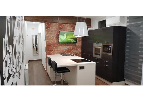 Mieszkanie do wynajęcia - Calle de Mesonero Romanos Madrid, Hiszpania, 65 m², 2329 USD (9666 PLN), NET-101411898