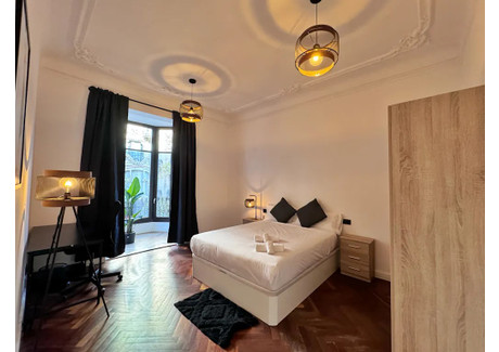 Mieszkanie do wynajęcia - Carrer de Pau Claris Barcelona, Hiszpania, 231 m², 1265 USD (5176 PLN), NET-101560898