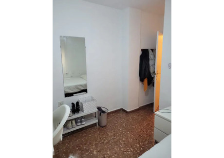 Mieszkanie do wynajęcia - Carrer Alboraia Valencia, Hiszpania, 120 m², 623 USD (2547 PLN), NET-101668220