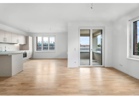 Mieszkanie do wynajęcia - Georg-Klingenberg-Straße Berlin, Niemcy, 82 m², 2036 USD (8509 PLN), NET-101668597