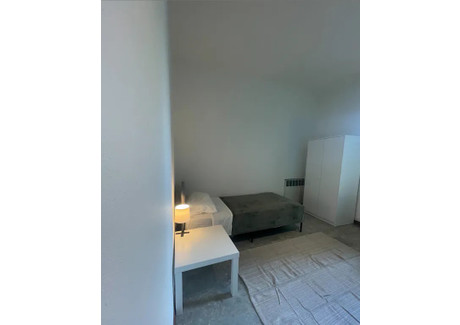 Mieszkanie do wynajęcia - Viale Giuseppe Barilli Quirico Filopanti Bologna, Włochy, 120 m², 654 USD (2674 PLN), NET-101761118