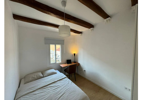 Mieszkanie do wynajęcia - Plaça d'Osca Barcelona, Hiszpania, 45 m², 872 USD (3497 PLN), NET-101734939