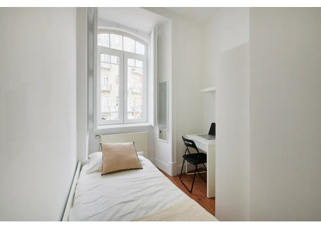 Mieszkanie do wynajęcia - Rua Morais Soares Lisbon, Portugalia, 200 m², 580 USD (2372 PLN), NET-101735660