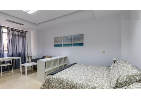 Mieszkanie do wynajęcia - Carrer de la Pau Valencia, Hiszpania, 175 m², 466 USD (1933 PLN), NET-101887987