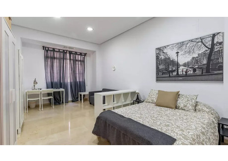 Mieszkanie do wynajęcia - Carrer de la Pau Valencia, Hiszpania, 175 m², 445 USD (1862 PLN), NET-101887994