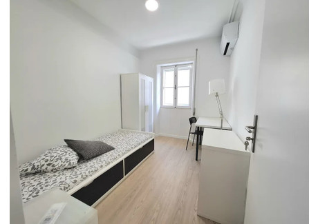 Dom do wynajęcia - Rua Dom Afonso Henriques Gondomar, Portugalia, 600 m², 396 USD (1626 PLN), NET-101956586