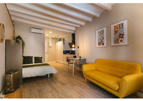 Mieszkanie do wynajęcia - Carrer de Freixures Barcelona, Hiszpania, 35 m², 1545 USD (6412 PLN), NET-101984296