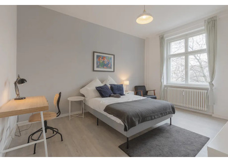 Mieszkanie do wynajęcia - Gubener Straße Berlin, Niemcy, 50 m², 855 USD (3574 PLN), NET-102093419