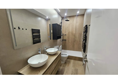 Mieszkanie do wynajęcia - Carrer de Felip II Barcelona, Hiszpania, 100 m², 782 USD (3207 PLN), NET-102094826