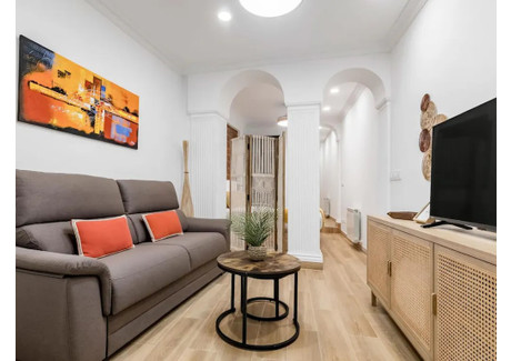 Mieszkanie do wynajęcia - Calle de Santa Brígida Madrid, Hiszpania, 35 m², 3610 USD (14 980 PLN), NET-102094939