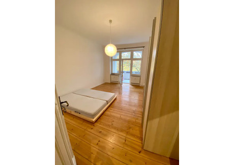 Mieszkanie do wynajęcia - Saalestraße Berlin, Niemcy, 90 m², 836 USD (3421 PLN), NET-102251574