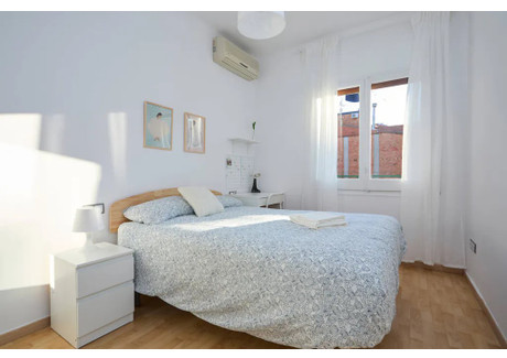 Mieszkanie do wynajęcia - Carrer de la Torre dels Pardals Barcelona, Hiszpania, 80 m², 738 USD (3019 PLN), NET-102282392