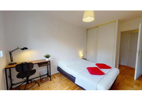 Mieszkanie do wynajęcia - Avenue Antoine Dutriévoz Villeurbanne, Francja, 97 m², 584 USD (2393 PLN), NET-102313173