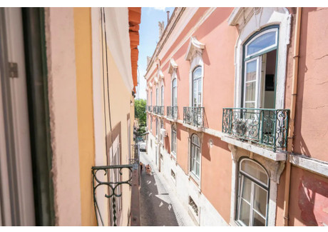 Mieszkanie do wynajęcia - Travessa das Freiras Lisbon, Portugalia, 75 m², 1529 USD (6254 PLN), NET-102314612