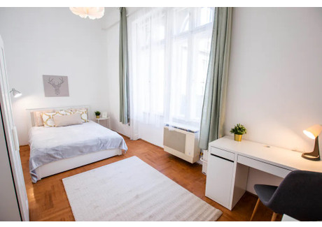 Mieszkanie do wynajęcia - Szív utca Budapest, Węgry, 112 m², 387 USD (1584 PLN), NET-102314948