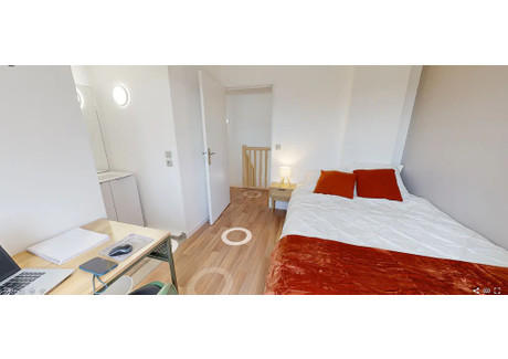 Mieszkanie do wynajęcia - Impasse des Tilleuls Villeurbanne, Francja, 177 m², 701 USD (2910 PLN), NET-102463343