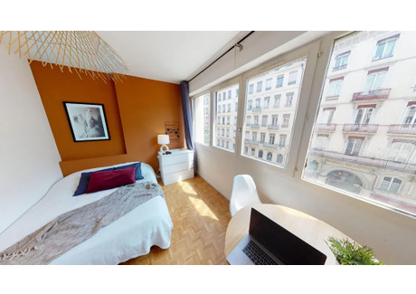 Mieszkanie do wynajęcia - Rue de Brest Lyon, Francja, 91 m², 762 USD (3163 PLN), NET-102548478