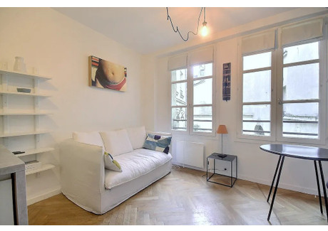 Mieszkanie do wynajęcia - Rue des Écouffes Paris, Francja, 16 m², 1203 USD (4990 PLN), NET-102639016