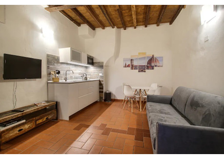 Mieszkanie do wynajęcia - Via dei Pilastri Florence, Włochy, 55 m², 1662 USD (6766 PLN), NET-102859465