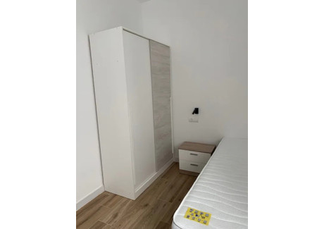 Mieszkanie do wynajęcia - Carrer de Vicent Brull Valencia, Hiszpania, 100 m², 392 USD (1626 PLN), NET-102887472