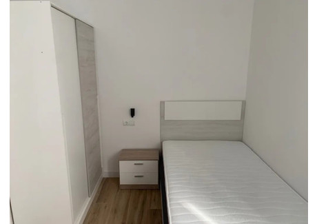 Mieszkanie do wynajęcia - Carrer de Vicent Brull Valencia, Hiszpania, 100 m², 392 USD (1626 PLN), NET-102887477