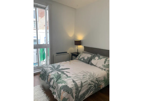 Mieszkanie do wynajęcia - Calle de San Hermenegildo Madrid, Hiszpania, 85 m², 1664 USD (6904 PLN), NET-102890773