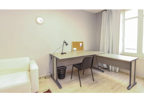 Mieszkanie do wynajęcia - Carrer de Sant Vicent Màrtir Valencia, Hiszpania, 150 m², 416 USD (1726 PLN), NET-102800218