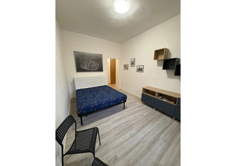 Mieszkanie do wynajęcia - Via dell'Usignolo Rome, Włochy, 37 m², 781 USD (3204 PLN), NET-103012280