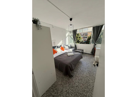 Mieszkanie do wynajęcia - Avenida Antonio Gaudi Málaga, Hiszpania, 120 m², 639 USD (2621 PLN), NET-103158437