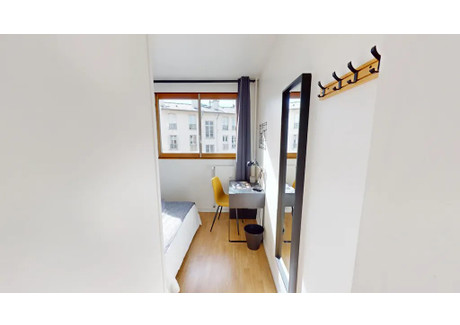 Mieszkanie do wynajęcia - Rue Riquet Paris, Francja, 98 m², 889 USD (3689 PLN), NET-103259116