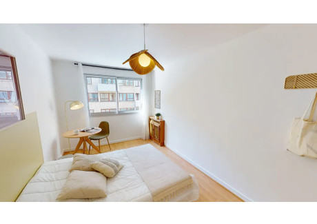 Mieszkanie do wynajęcia - Rue de Lourmel Paris, Francja, 74 m², 942 USD (3909 PLN), NET-103259681