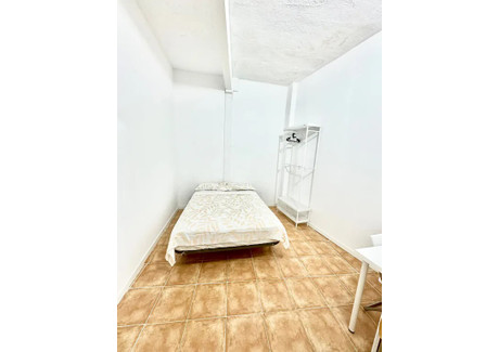 Mieszkanie do wynajęcia - Calle de Urgel Madrid, Hiszpania, 140 m², 776 USD (3222 PLN), NET-103239243