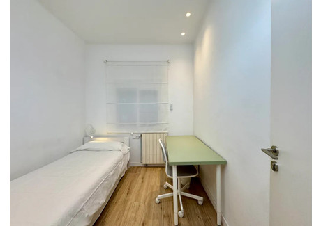 Mieszkanie do wynajęcia - Passatge Dos de Maig Barcelona, Hiszpania, 98 m², 753 USD (3124 PLN), NET-103239313