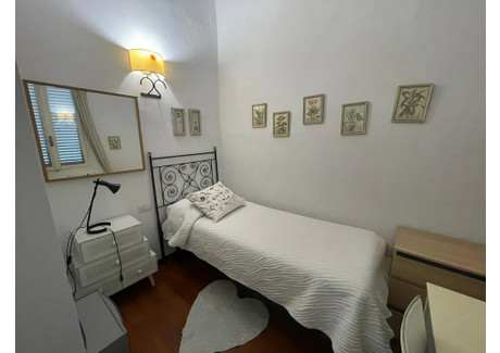 Mieszkanie do wynajęcia - Via 27 Aprile Florence, Włochy, 50 m², 722 USD (2953 PLN), NET-94239521