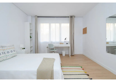 Mieszkanie do wynajęcia - Calle del Doctor Esquerdo Madrid, Hiszpania, 16 m², 890 USD (3588 PLN), NET-94288594