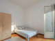 Mieszkanie do wynajęcia - Via della Moscova Milan, Włochy, 70 m², 997 USD (3927 PLN), NET-94353848