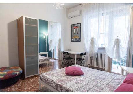 Mieszkanie do wynajęcia - Via Tuscolana Rome, Włochy, 110 m², 653 USD (2552 PLN), NET-94788966