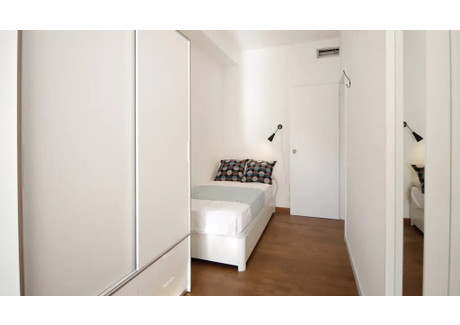 Mieszkanie do wynajęcia - Carrer de González Tablas Barcelona, Hiszpania, 109 m², 768 USD (3150 PLN), NET-94789001