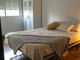 Mieszkanie do wynajęcia - Carrer de Viladomat Barcelona, Hiszpania, 100 m², 817 USD (3219 PLN), NET-95030190