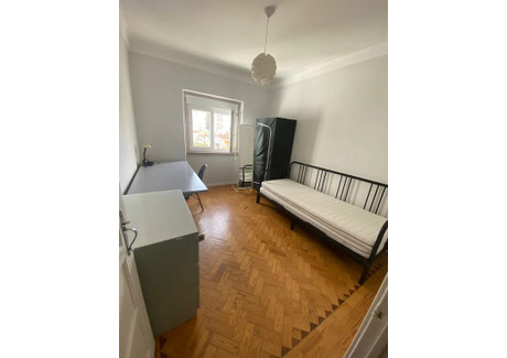 Mieszkanie do wynajęcia - Rua Francisco de Holanda Lisbon, Portugalia, 75 m², 567 USD (2351 PLN), NET-95192912