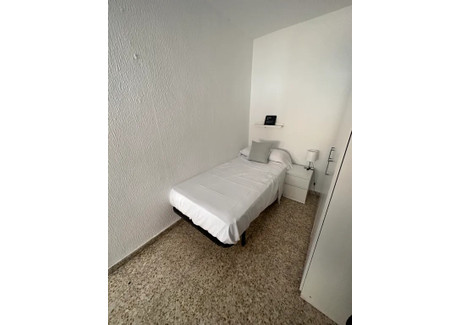 Mieszkanie do wynajęcia - Calle Río Olivenza Málaga, Hiszpania, 110 m², 440 USD (1840 PLN), NET-95354719